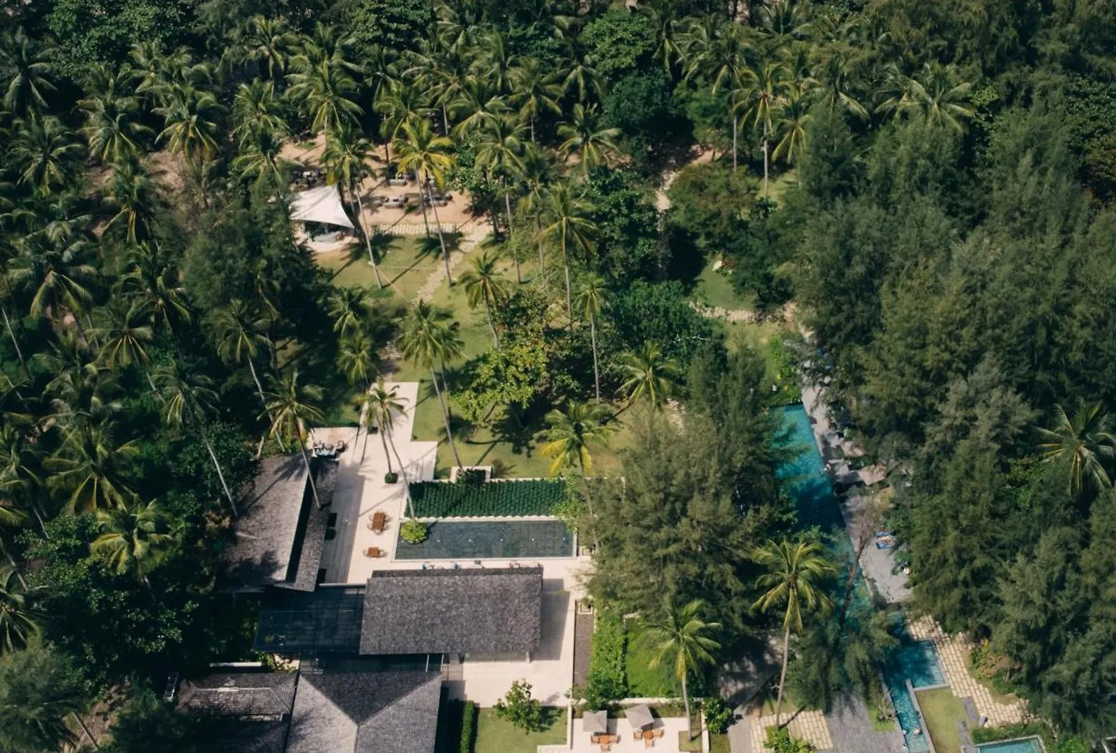 Avani Plus Khao Lak Resort Отель