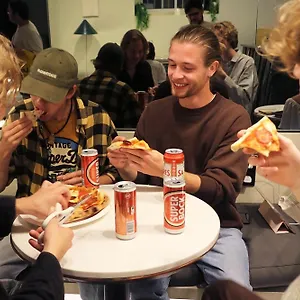  Hostal Gspot & Triangles Pizzeria Portugal